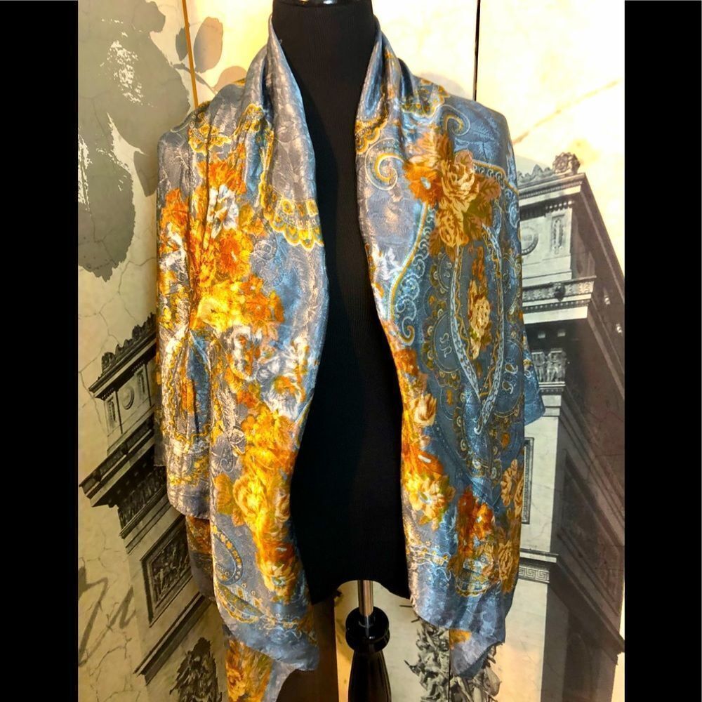 Beautiful scarf/wrap by Axcess